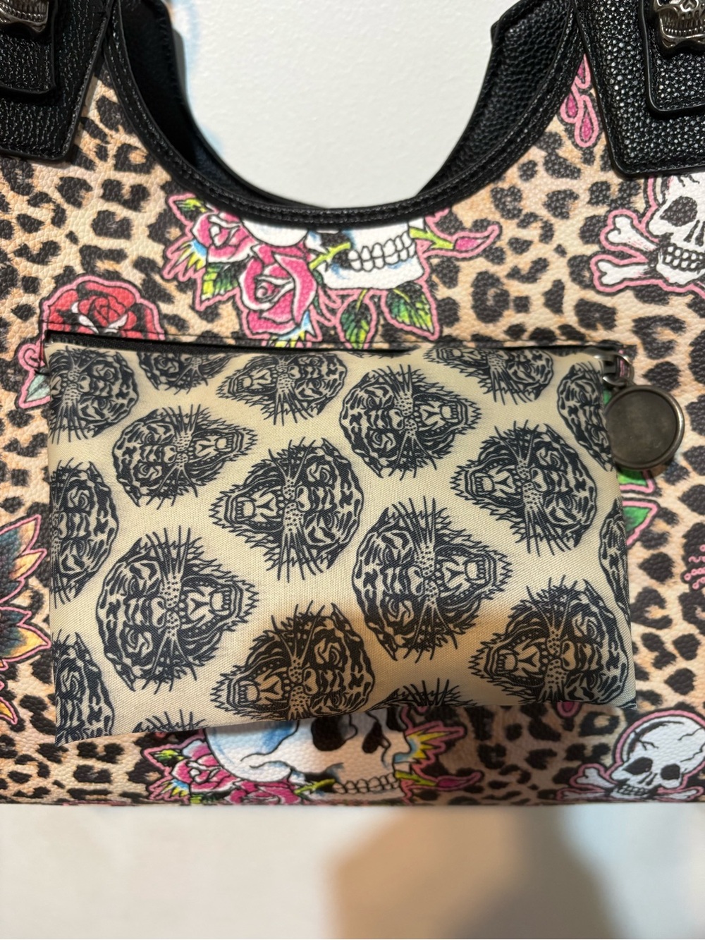 Ed Hardy NWOT “LOVE” Large Shoulder Bag Multicolor/Metal Skulls & Flowers. 17x12 - Picture 7 of 16